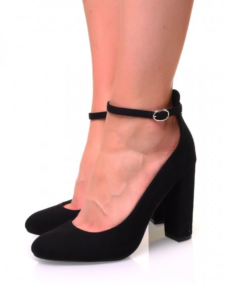 Black suedette pumps with square high heels