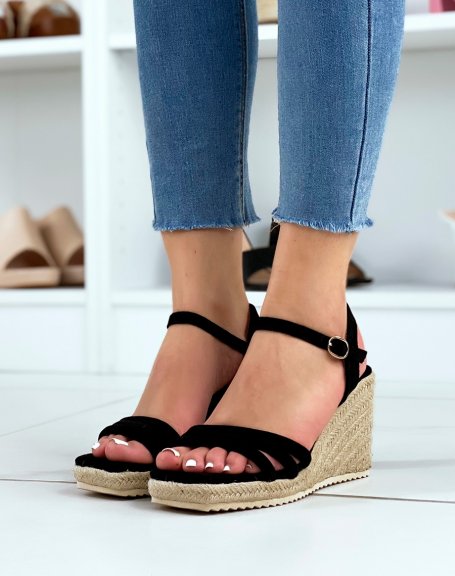 Black wedges with triple straps and block heel