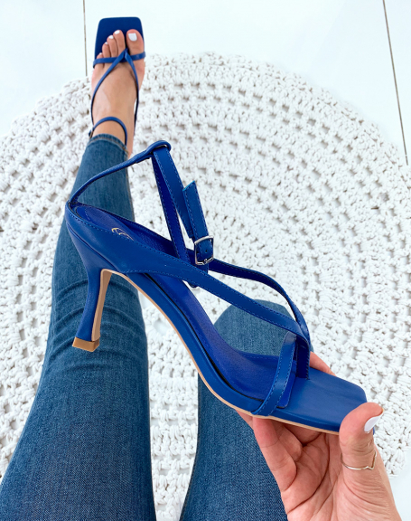 Blue sandals wide size and thin trapeze heel