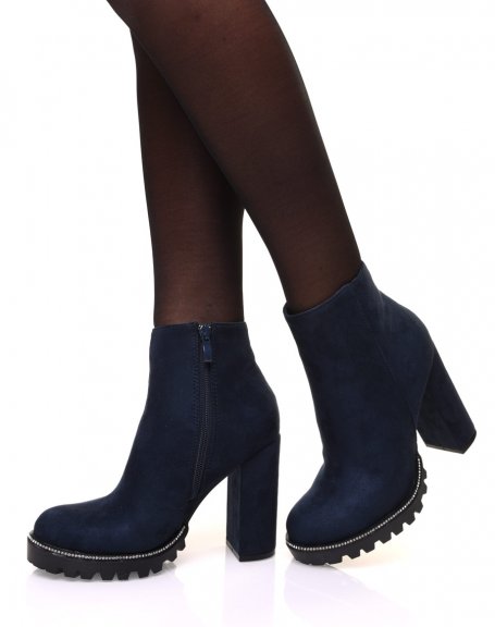 Blue suedette ankle boots with heel and notched sole