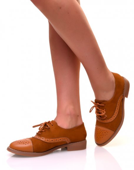 Brown oxfords in suede and yokes
