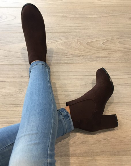Brown suedette mid-heel ankle boots