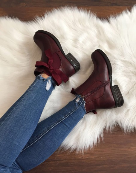 Burgundy ankle boots with bow and eyelets