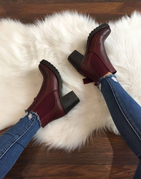 Burgundy notched ankle boots with knots and eyelets