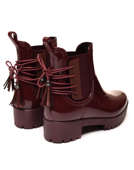 Burgundy rain boots with lace