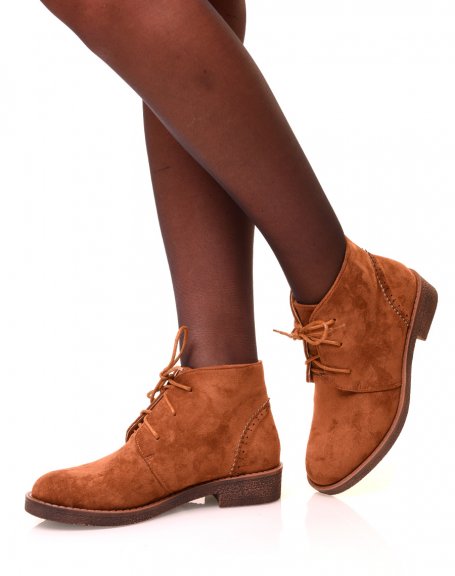 Camel ankle boots in suede with laces