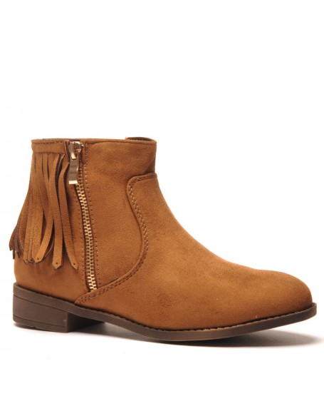 Camel ankle boots with fringes