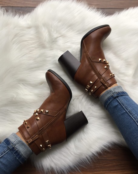 Camel ankle boots with heels and pyramidal studs