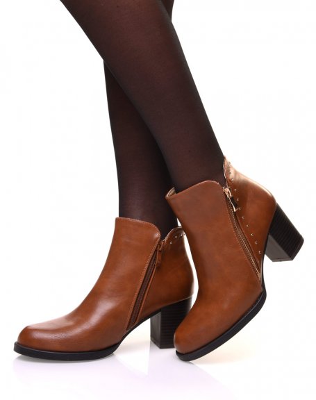 Camel ankle boots with mid heel and decorative closure