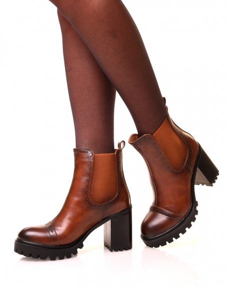 Camel ankle boots with square heels and notched soles