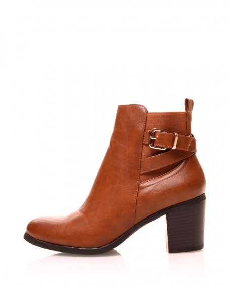 Camel ankle boots with square heels and strap