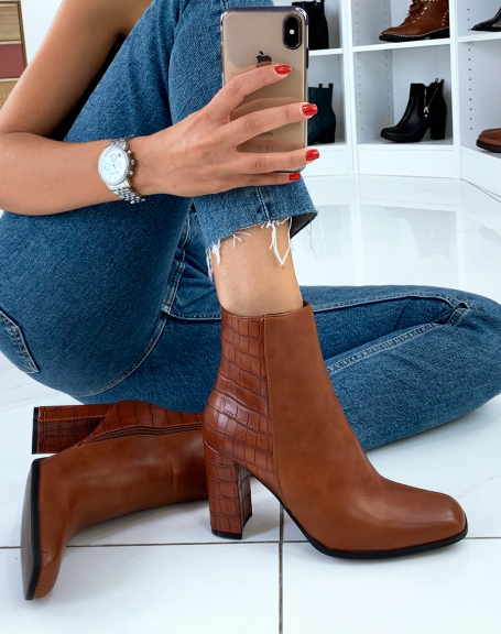 Camel ankle boots with square toe