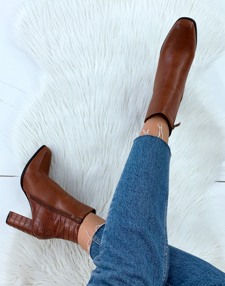 Camel ankle boots with square toe