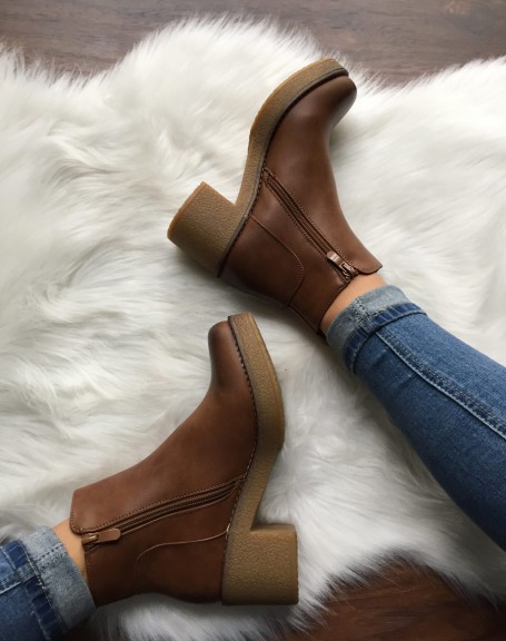 Camel ankle boots with thick contrasting sole