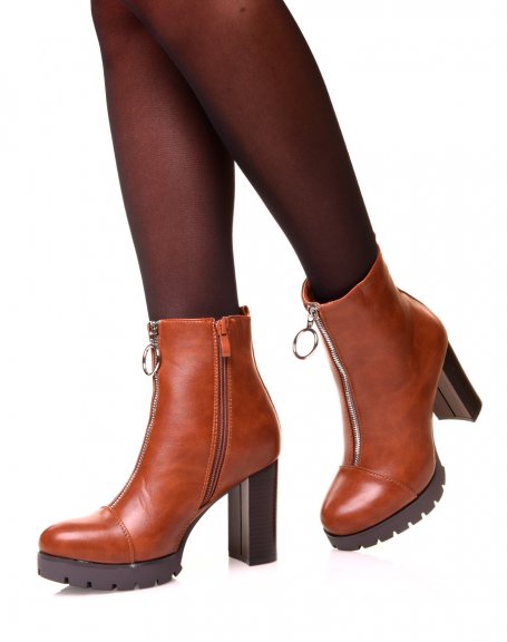 Camel ankle boots with zipper at the front