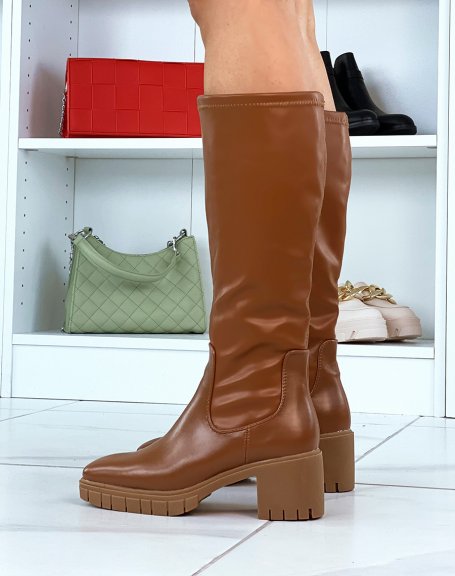 Camel boots with heel and soft upper with square toe