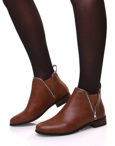 Camel Chelsea boots with zipper details