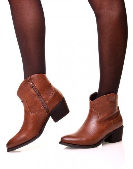 Camel cowboy boots with thick heel