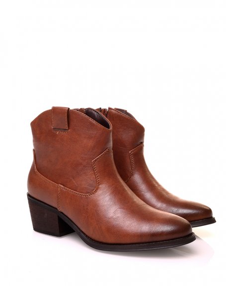 Camel cowboy boots with thick heel