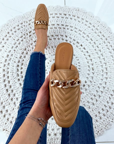 Camel faux leather mule with big chain