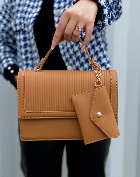 Camel handbag with a pocket