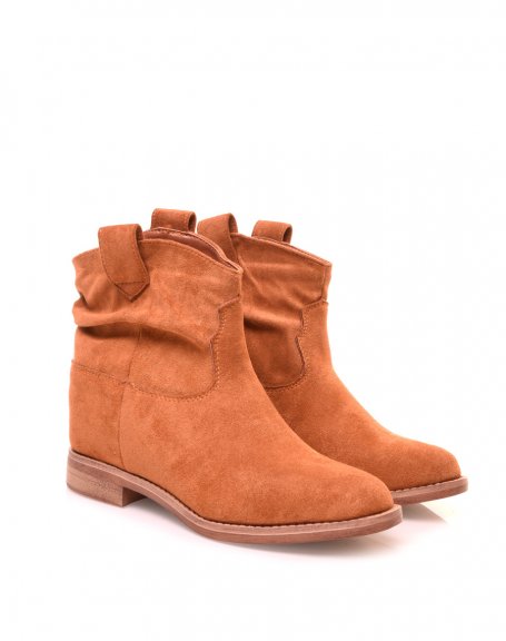 Camel low ankle boots in pleated suede