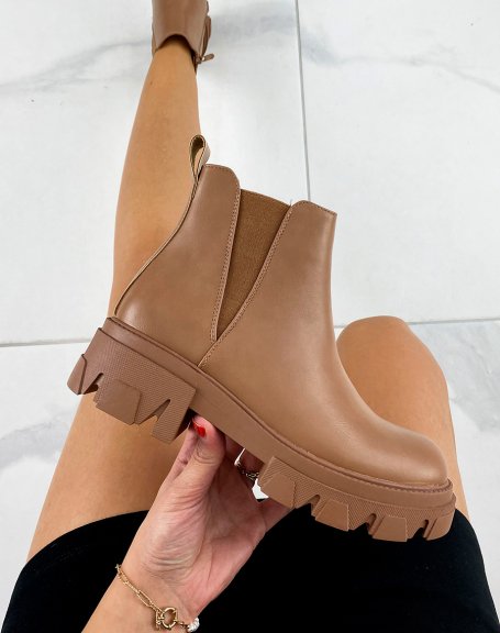 Camel low boots with thick notched soles