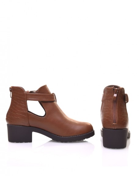 Camel openwork ankle boots with small heel and buckle