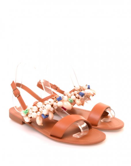Camel sandals with pearls and shells
