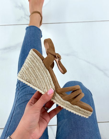 Camel wedges with triple straps and square heel