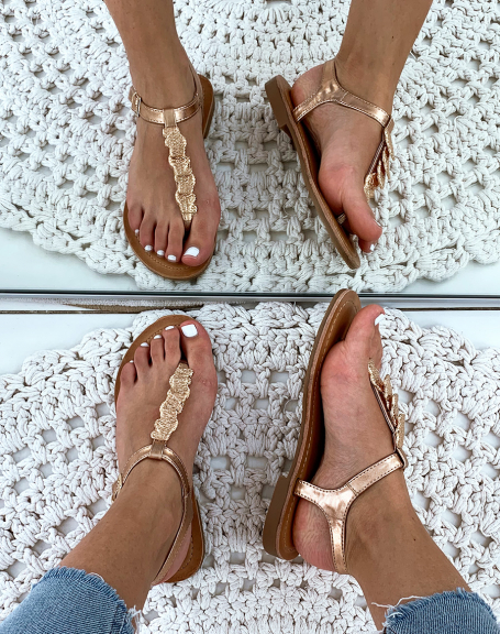 Champagne sandals with stamped golden jewels