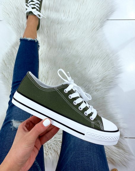 Dark green lace-up canvas low-top sneakers