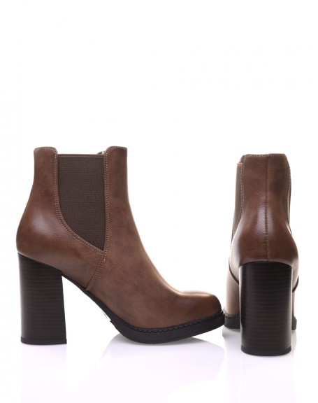 Elastic mid-rise taupe ankle boots