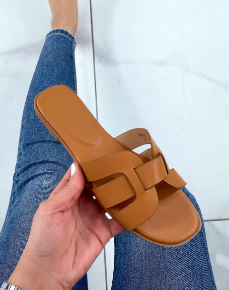 Flat camel mules with cross front straps