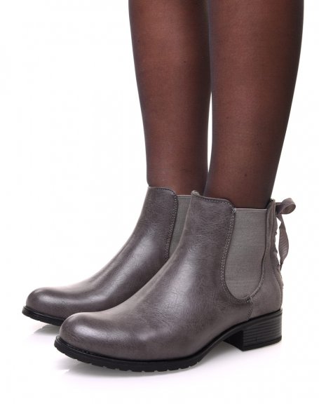 Gray Chelsea boots with bow
