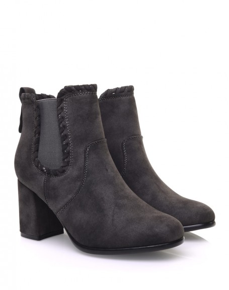 Gray suedette ankle boots with twisted details