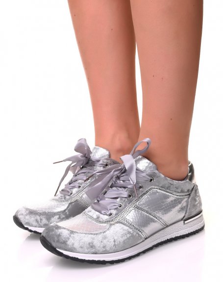 Gray velvet and croc-effect sneakers with ribbons