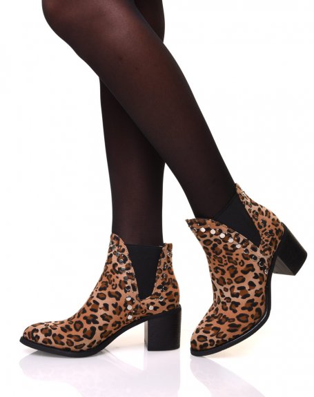 Heeled ankle boots with leopard patterns and studded details