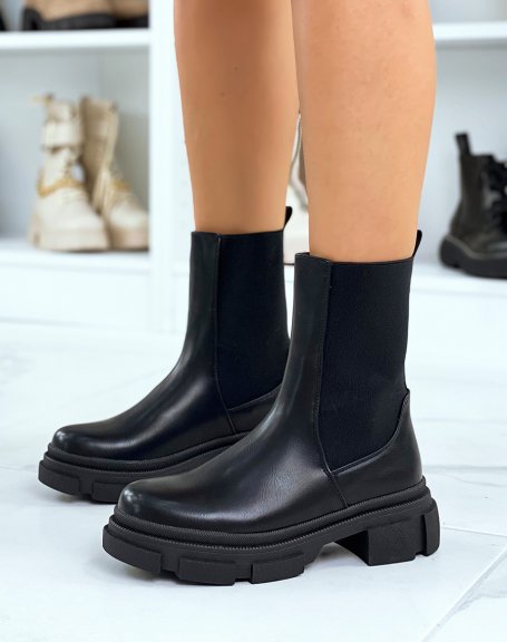 High black ankle boots with elastic and notched sole