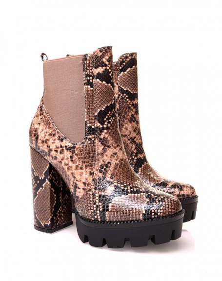 Khaki ankle boots with heels and notched python-effect platforms