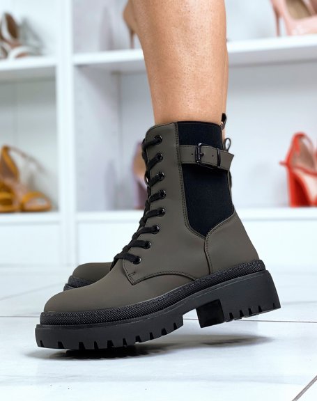 Khaki rubber ankle boots with elastic