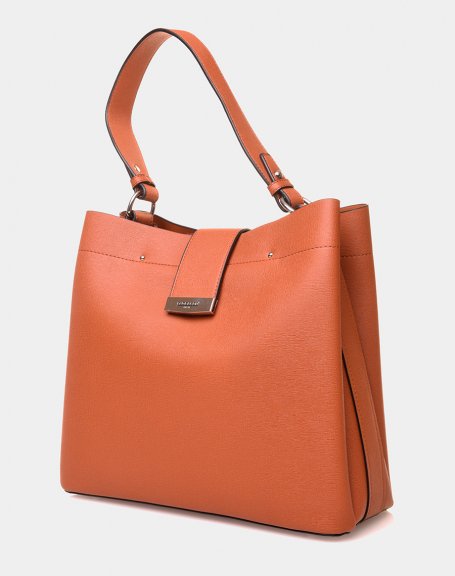 Large camel handbag with a loving strap