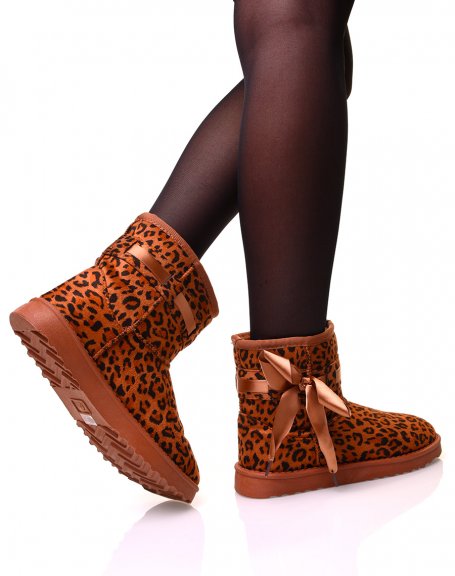 Leopard-lined ankle boots