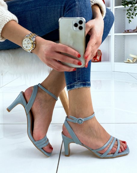 Light blue sandal with thin straps and quilted detail