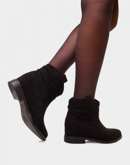 Low black pleated suede ankle boots