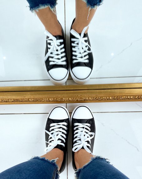 Low-top black faux leather lace-up sneakers