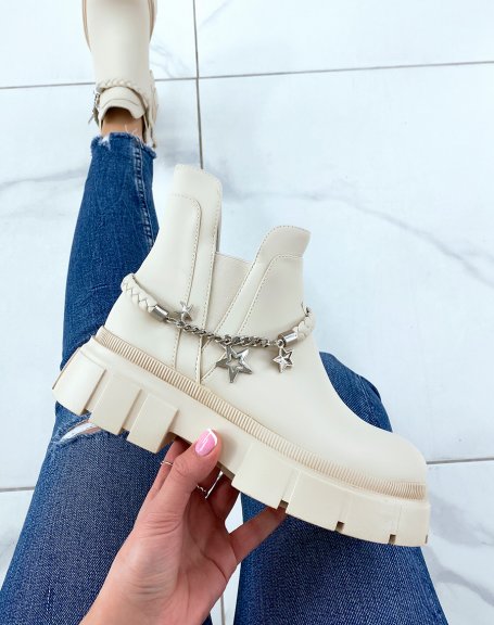 Matte beige ankle boots with braided chain and silver stars