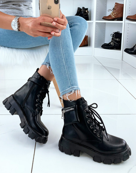 Matte black ankle boots with small pocket