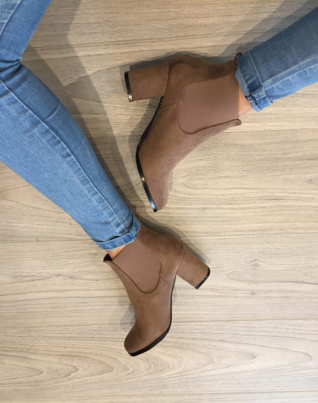 Mid-heel taupe suede ankle boots