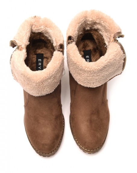 Mole-lined ankle boots with fur on the flap